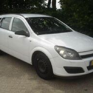Astra  onderdelen,voorscherm, ruitenwissermotor, remklauwen, gasklephuis, etc