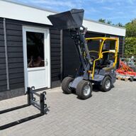 Eurotrac W10 minishovel, gloednieuw, zeer compleet tegen scherpe prijs, Kubota gazonbanden