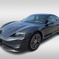 Porsche Taycan 4S Performance 84 kWh / Panoramadak / 360Camera / Head-up / Passenger Display / 21'' / Sportdesign / Sportchrono / Nachtzicht / Keyless / Bose / Cabron intr. / Stoelventialtie / Warmtepomp / Cruise Control