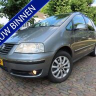 Volkswagen Sharan 1.8 Turbo Sportline 150 PK !!  Ecc Cruisecontrol 7 Persoons 6 Bak Lm Velgen Trekhaak