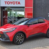 Toyota C-HR 1.8 Hybrid 140 First Edition ELEK. ACHTERKLEP NAVI 360 CAMERA DIGITALE TELLERS