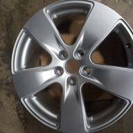 Nieuwe 17 inch Volkswagen velg 8jx17