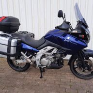 Suzuki VStrom 1000 uit 2004 met kofferset