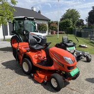 Kubota GR2100 MK2 diesel zitmaaier 4wd zo goed als nieuw