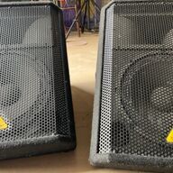 2 Behringer VP1220F luidsprekers