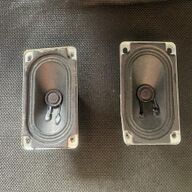 2 twee rechthoekige speakers audioboxen geluid muziek