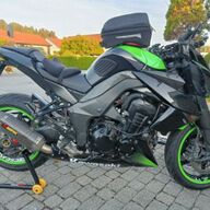 KAWASAKI Z1000