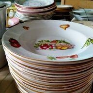 Servies moulin des loups met groentenmotief