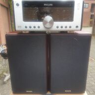 VERSTERKER MET 2 BOXEN