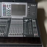 Yamaha CL1 Console