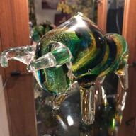 Stier , stier van glas , gekleurt glas , kado