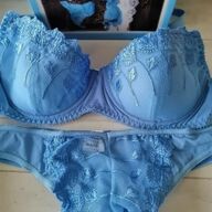 Sensuele Korenbloemblauwe BH met String - 80B