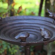 Gietijzeren vogelbad met 4 vogeltjes van Esschert Design FB91