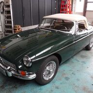 MG B Cabrio &amp;quot;British Racing Green&amp;quot; 1968