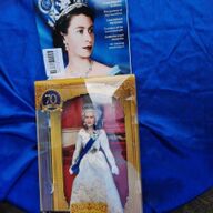 Elizabeth II Barbie van Mattel Platina jubileum