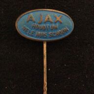 Vintage Speld, AJAX (in blauw) houdt uw hele huis schoon.