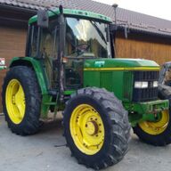 John Deere 6200