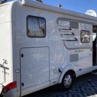 Hymer 2 pers. Hymer camper huren in Alkmaar? Vanaf € 109 p.d. - Goboony