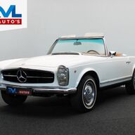 Mercedes-Benz SL-klasse 230SL Pagode * EUROPEAN MODEL* 3 zits 1967 W113 NL Kenteken