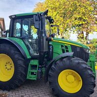 John Deere 6120M