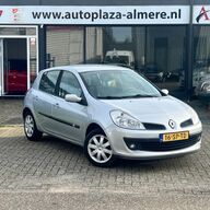 Renault Clio 1.6-16V Dynamique Luxe Automaat Airco Cruise PDC Elek.Pakket