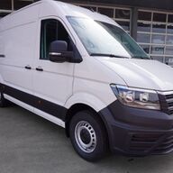 Volkswagen Crafter 35 2.0 TDI 140PK L3H3 Achterwiel Aandrijving DEMO Nr. V149 | Airco | Cruise | Apple CP &amp;amp; Android Auto | Trekhaak 3.000KG