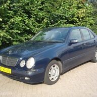 Mercedes-Benz E-klasse - 200cdi classic aut