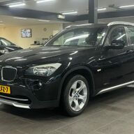 BMW X1 SDrive18i Executive leer climate controle cruise controle lm-velgen elektrische pakket 119dzkm nap dealer onderhouden