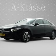 Mercedes-Benz A-Klasse 250 e Business Solution AMG Prestige Aut- Sfeerverlichting I CarPlay I Sport Leder Interieur I Stoelverwarming I Camera I Park Assist