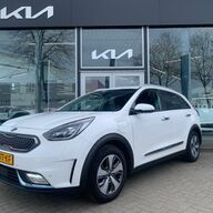 Kia Niro 1.6 GDi PHEV Plug-In-Hybrid ExecutiveLine Navi+BT+Camera ECC-Airco PDC Cr.Control Stoelverw. Trekhaak 7jr.Garantie