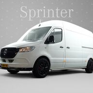 Mercedes-Benz Sprinter 314 2.2 CDI L2 H2 AMG Night Edition Aut- [ EURO 6 ] 2x Schuifdeur I 3 Pers I Designio Leder I CarPlay I Navi I Camera I Park Assist