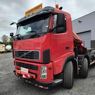 Volvo FH 12.460 8X4 HOOK - HMF CRANE 22TON/M - REMOTE CONTROL