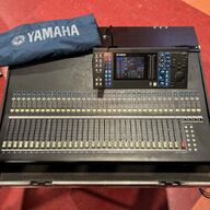 YAMAHA LS9-32