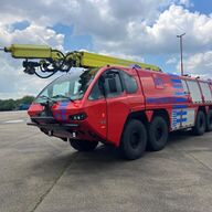 E-One CRASHTENDER 8X8 TITAN P6 HPR G-Series - MET BLUSARM EN SNOZZLE