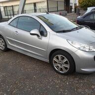 Peugeot 207 CC 1.6 VTi 150.000 km org airco super mooie echte auto , NWE KOPPELING !!! AIRCO , ELEKTRISCHE RAMEN , NWE ACCU , ENZ