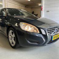 Volvo V60 1.6 T3 Kinetic goedonderhouden!