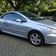 Peugeot 307 CC 2.0-16V- APK-Nieuw.Automaat ! Distributie.Vervangen,Bij 114000