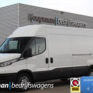 Iveco Daily 35S18A8 3.0 180pk L4H2 | Automaat | Adap. Cruise| L + R Schuifdeur | 3500kg trekgew. | Gev. Stoel | Camera | Navi | Clima | Lease 702,- p/m