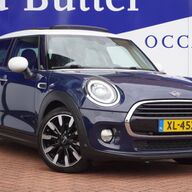 Mini Mini 1.5 Cooper / Full-Navigatie / Apple-CarPlay / LED / Pano-dak / 17&amp;quot;LMV / Privacy-Glass / = ORIG DEALER KWALITEIT !!