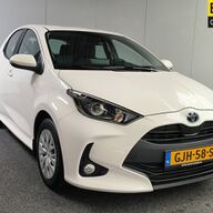 Toyota Yaris 1.5 Hybrid Active Automaat uit 2022 Rijklaar + 12 maanden Bovag-garantie Henk Jongen Auto&amp;#039;s in Helmond,  al 50 jaar service zoals &amp;#039;t hoort!