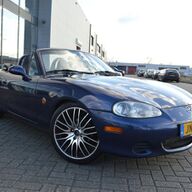 Mazda MX-5 1.6i Exclusive bj01 elec pak leuke auto