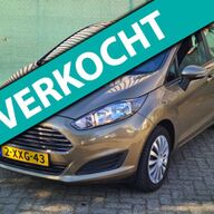 Ford Fiesta 1.0 Style 5-DRS uit 2014. Mooie kleur!