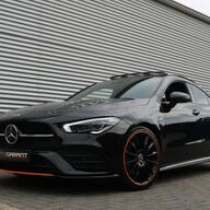 Mercedes-Benz CLA-Klasse 220 Edition AMG Pakket AMG NightPakket (Panoramadak Sportleder/Memory Navi/Camera M-Bux AppleCarPlay Distronic Keyless Multibeam