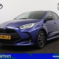 Toyota Yaris 1.5 Hybrid Executive Limited | Panoramadak | Parkeersensor voor en achter | Navigatie | Head-up display |