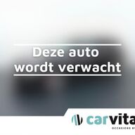 Volkswagen Golf 1.5 TSI Style | 130 PK | Navigatiesysteem | Lichtmetalen velgen 18 &amp;quot;| Parkeersensoren voor en achter |