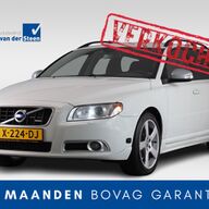 Volvo V70 2.5FT Summum | Stoelverwarming voor- en achterin | Airco (automatisch) | Parkeersensoren | Carkit | Lederen Bekleding | Cruise Control