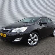 Opel Astra 1.6 Edition Airco / Navi / Trekhaak / Lm velgen