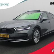 Škoda Superb Combi 1.5 TSI 150PK DSG MHEV First Edition | DEMO VOORDEEL | Pano | Matrix LED | Leer | Navi | 360 camera | 19 inch | Keyless