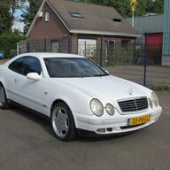 Mercedes-Benz CLK-Klasse Coupé 320 Sport