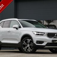 Volvo XC40 1.5 T5 Recharge Inscription Panodak Adaptiv Cruise 360Cam Harman/Kardon Audio Parelmoer Lak PrivacyGlass 19&amp;#039;Inch Led BJ2021